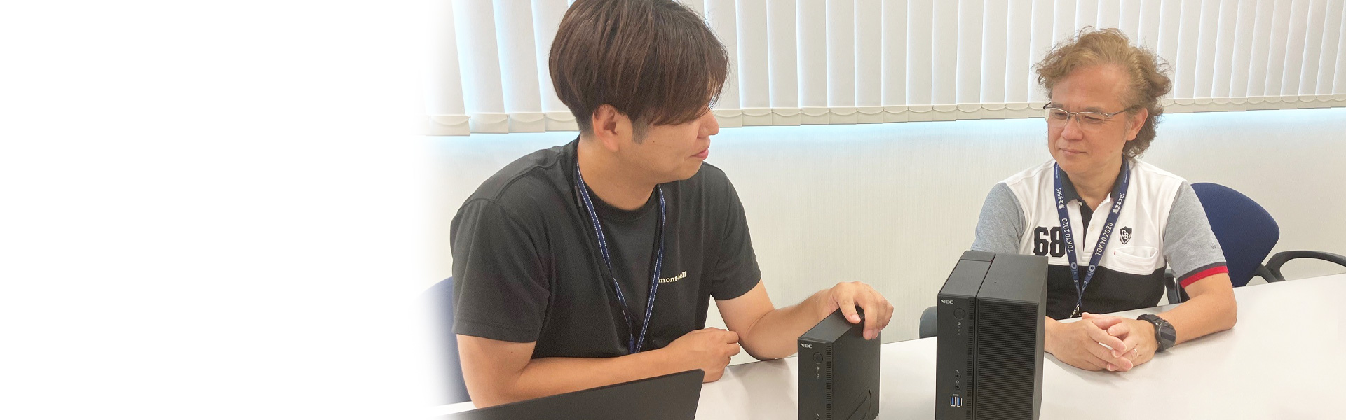 コンパクトボックス型コントローラを開発した二人