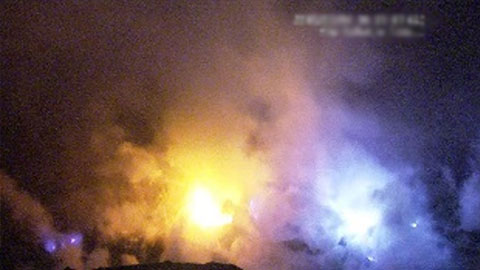 夜間 火口内活動現象の撮影映像