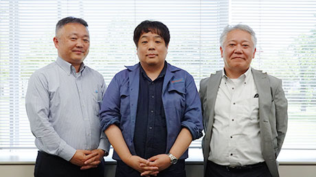 NECプラットフォームズ 担当者3名の写真