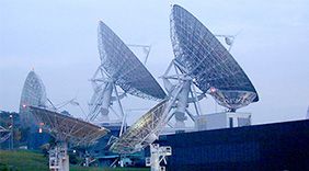 アンテナ機器