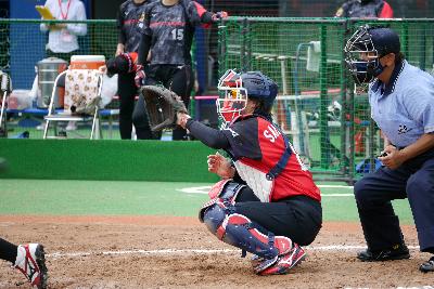 強肩が光った坂本