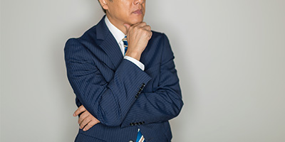 悩んでいる役員